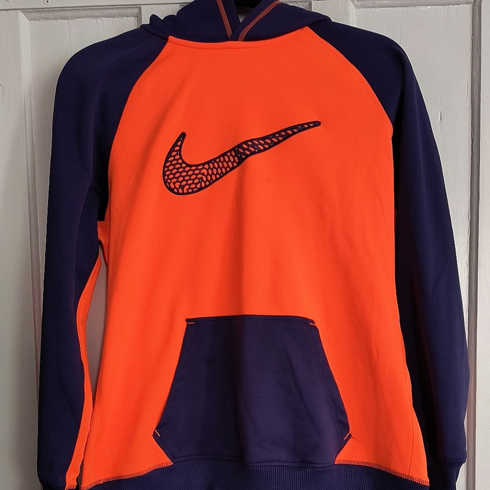 Nike women's sweatshirt